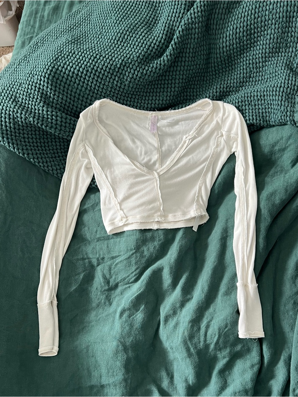 White Long-Sleeve Cropped V-Neck Top